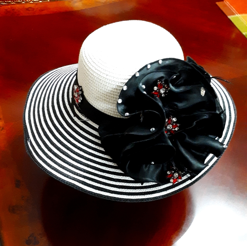 Hat Sunday Derby Best